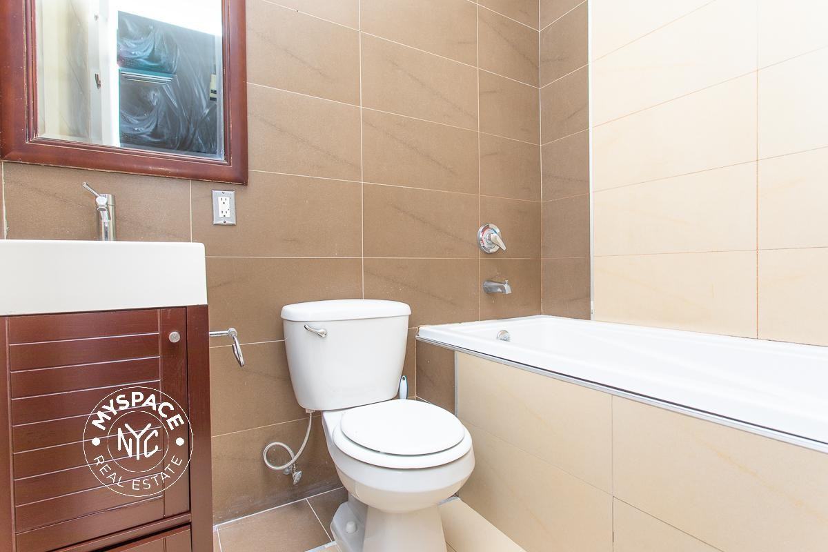 126 Grattan St #4L - Photo 7 of 8