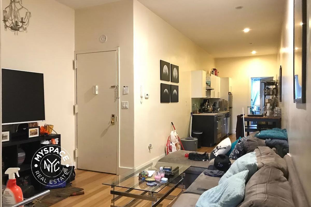 1286 Decatur St #2R - Photo 4 of 8