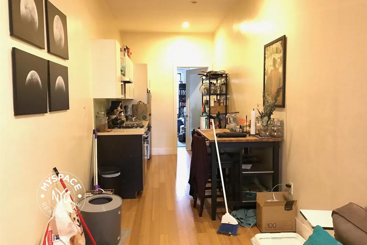 1286 Decatur St #2R - Photo 6 of 8