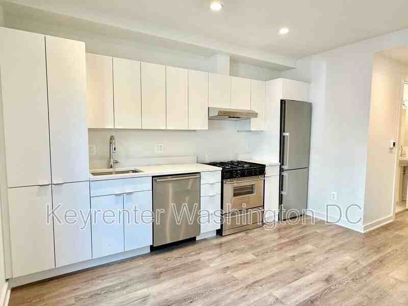 1460 Belmont St Nw - Photo 5 of 14
