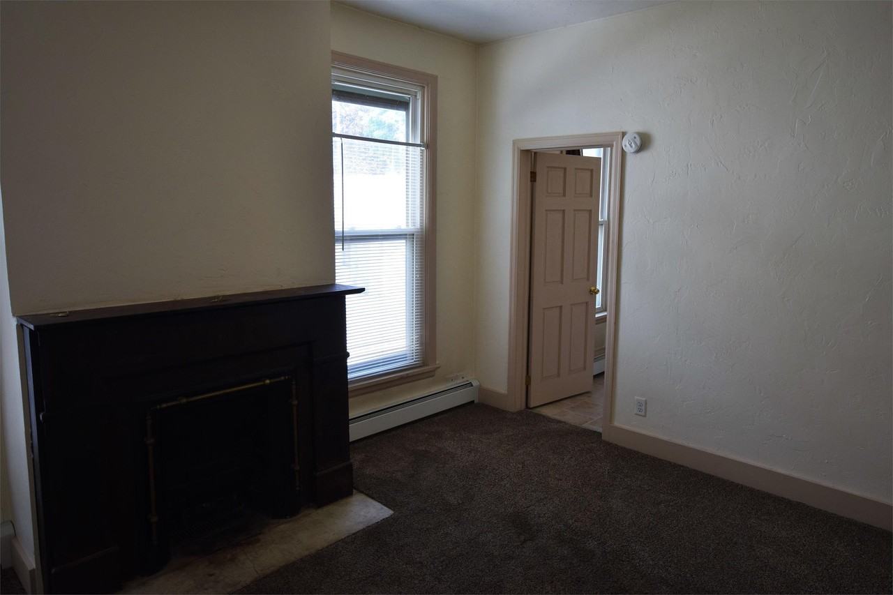 556 Jefferson St. - Photo 2 of 26