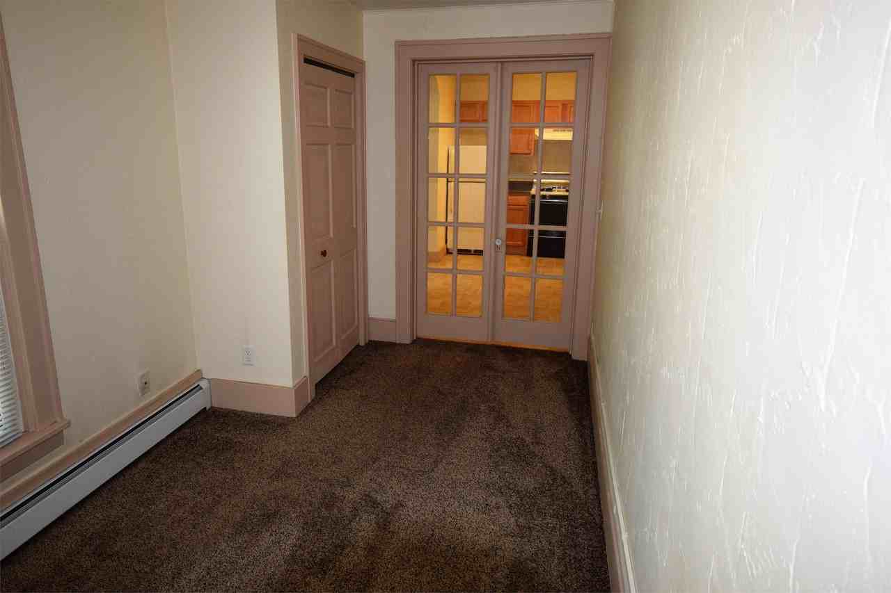 556 Jefferson St. - Photo 7 of 26