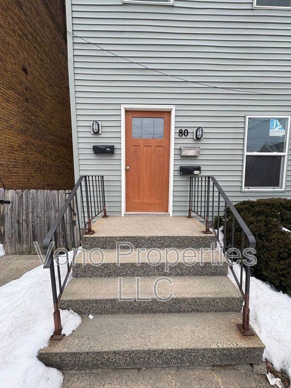 80 Hudson Ave #3 - Photo 2 of 15