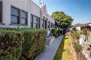 18th Street 870 West - Photo 1 of 1