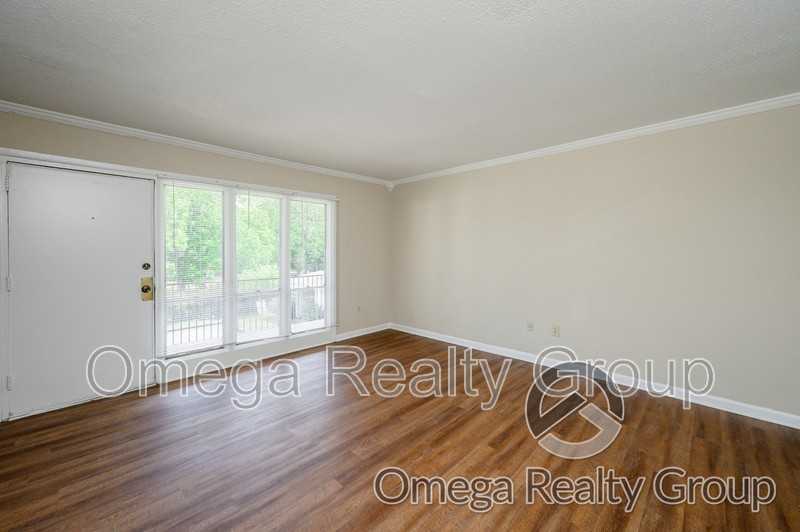 4724 S Court St #211 - Photo 6 of 20