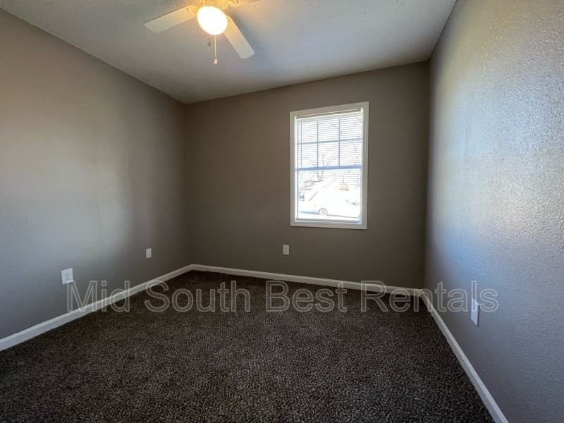 2137 Chattering Ln - Photo 5 of 8