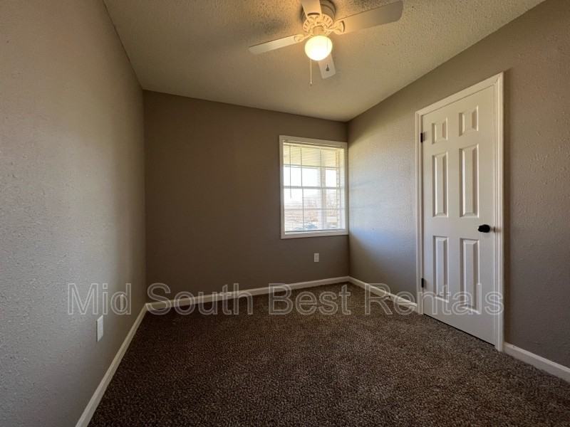 2137 Chattering Ln - Photo 6 of 8