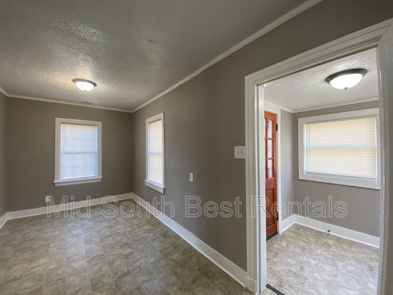 274 Edsel Ave - Photo 3 of 15