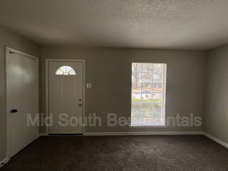 3230 S Goodlett St - Photo 2 of 16