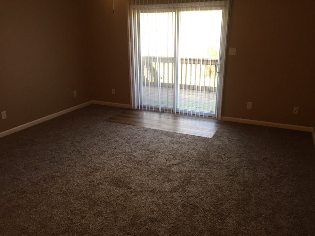 906 Pear St apt B - Photo 5 of 8