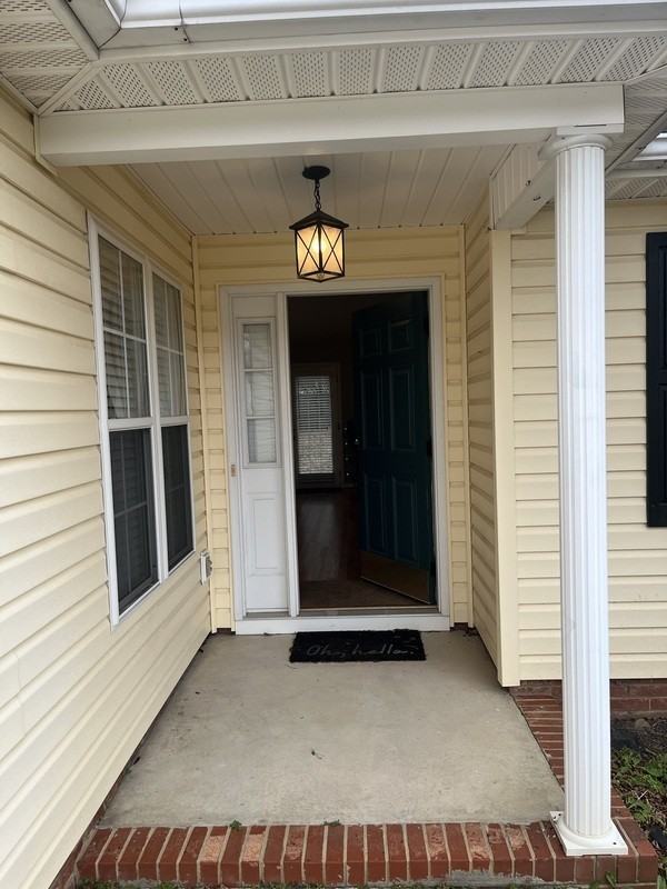 2024 Capstone Ct - Photo 2 of 27