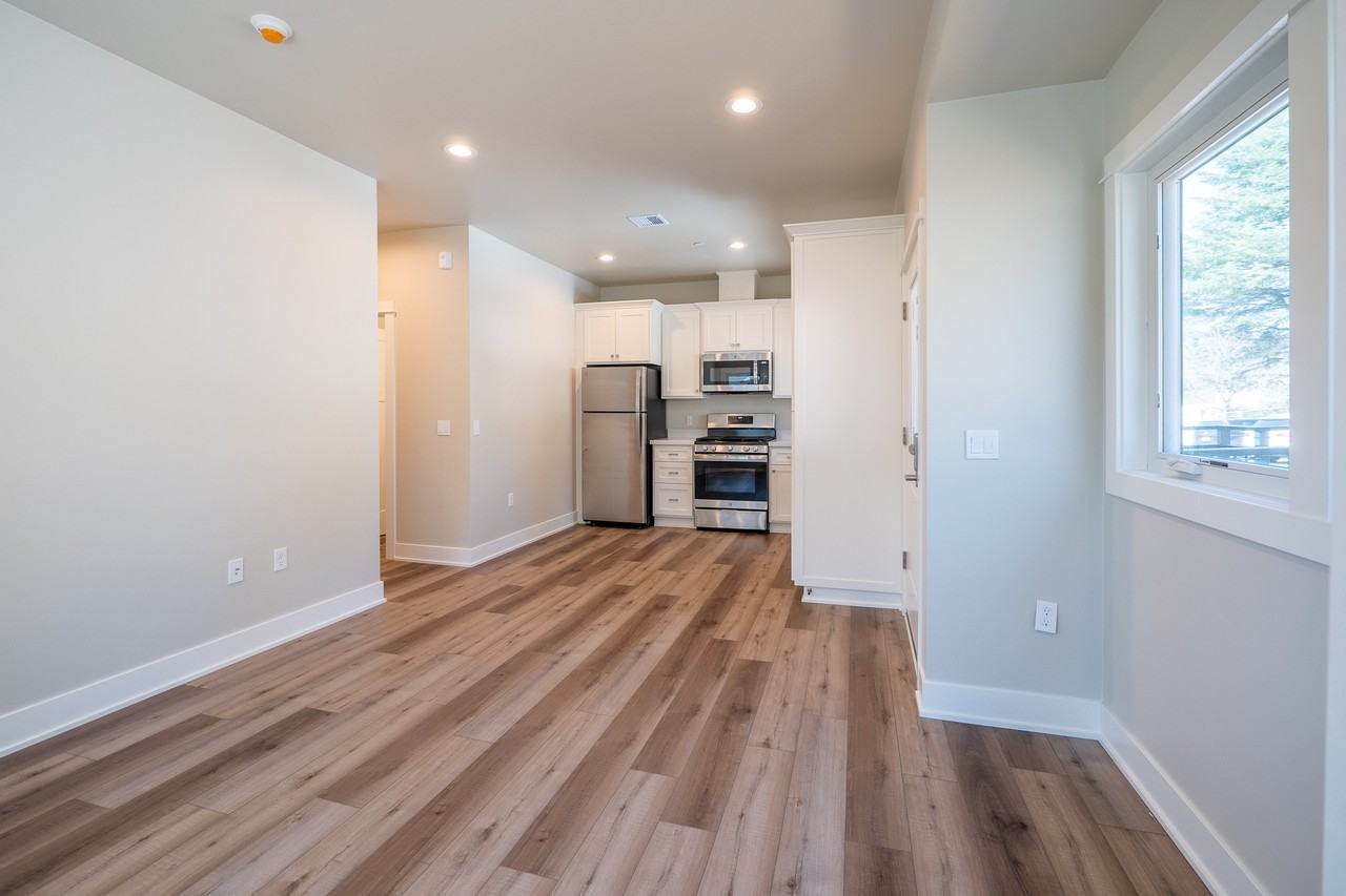 120 Richardson Street - Photo 3 of 25