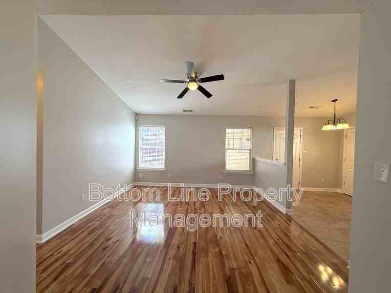 511 Kingville Dr - Photo 4 of 20