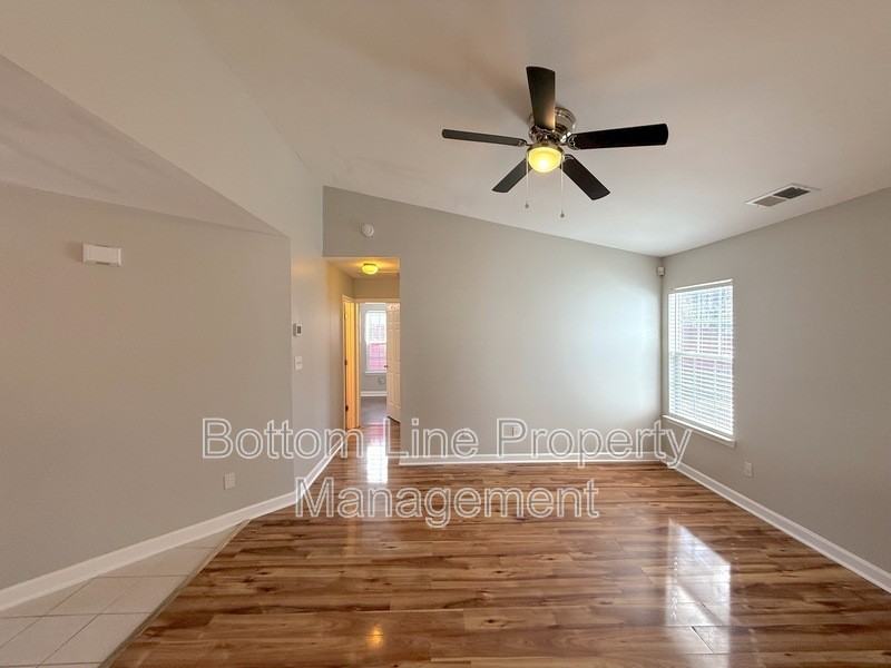 511 Kingville Dr - Photo 7 of 20