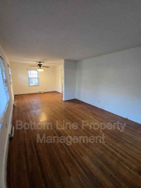 4120 Leeds Dr - Photo 6 of 22