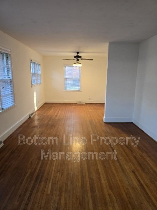 4120 Leeds Dr - Photo 7 of 22