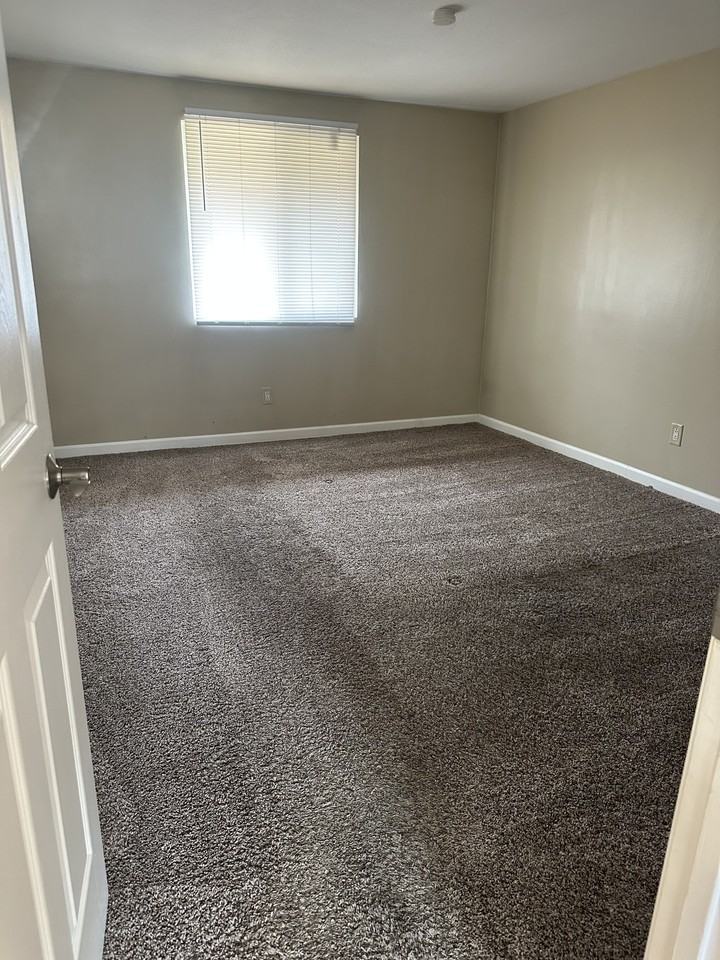 3320 Hobson Place 10plex - Photo 2 of 6