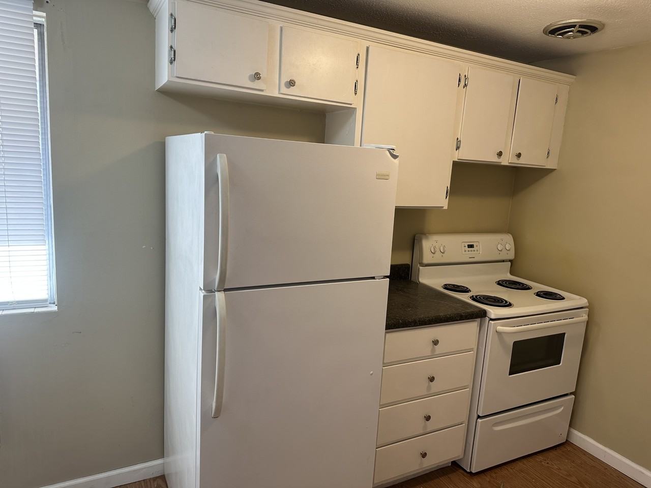 3320 Hobson Place 10plex - Photo 3 of 6