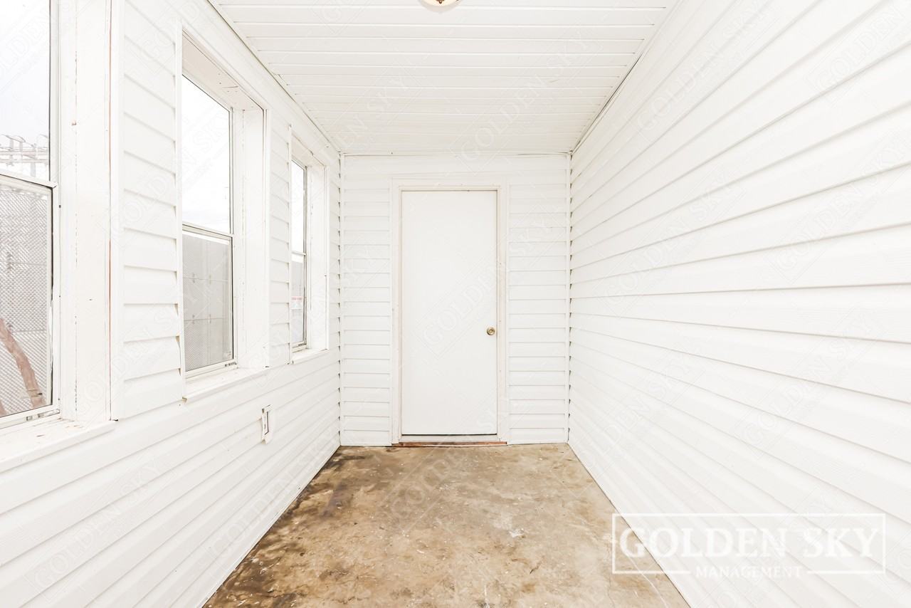 1711 South Blaine Street - Photo 2 of 11