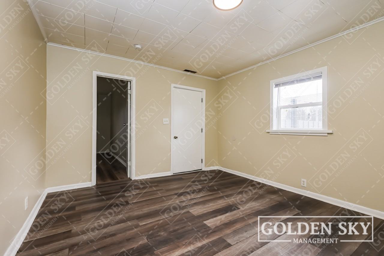 1711 South Blaine Street - Photo 4 of 11