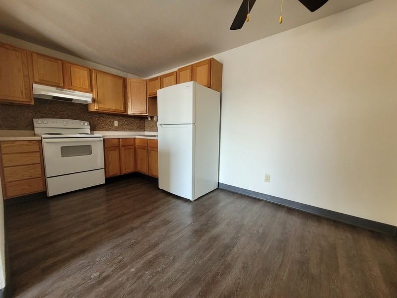 535 Spinnaker Ln - Photo 3 of 10