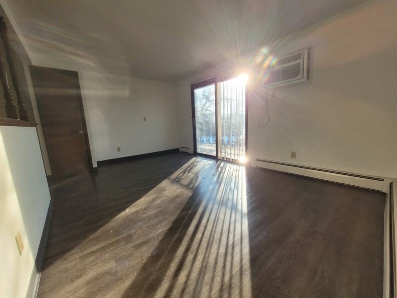 535 Spinnaker Ln - Photo 5 of 10