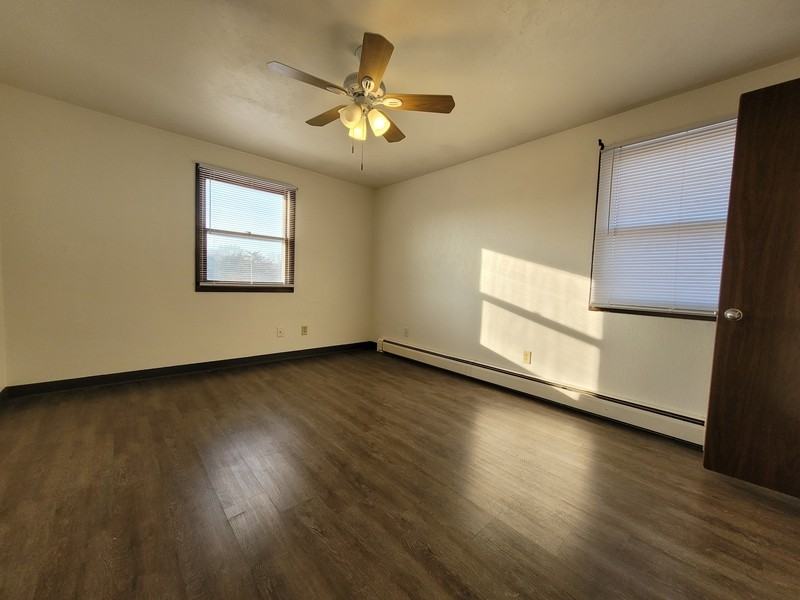 535 Spinnaker Ln - Photo 7 of 10