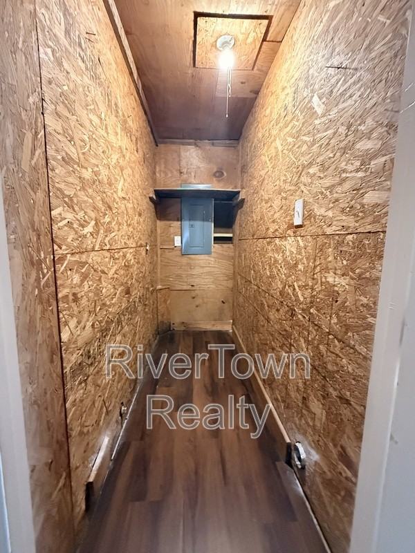 4070 Kerwin Dr - Photo 7 of 12