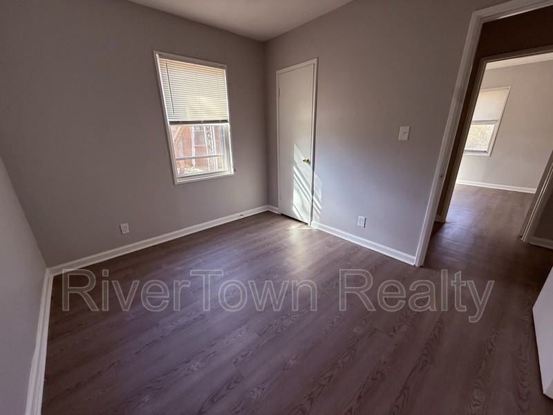 1456 Paullus Ave - Photo 6 of 10