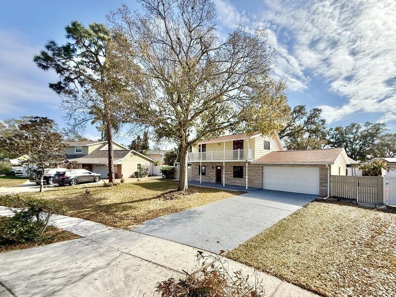 12472 Monarch Cir - Photo 5 of 50