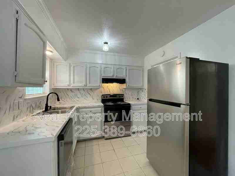 1511 Cristy Dr #E - Photo 4 of 18