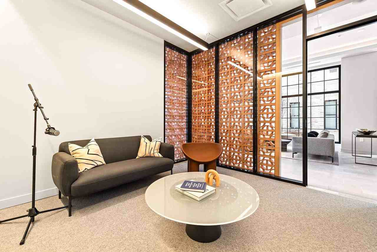 Jaeger Square - Photo 4 of 50