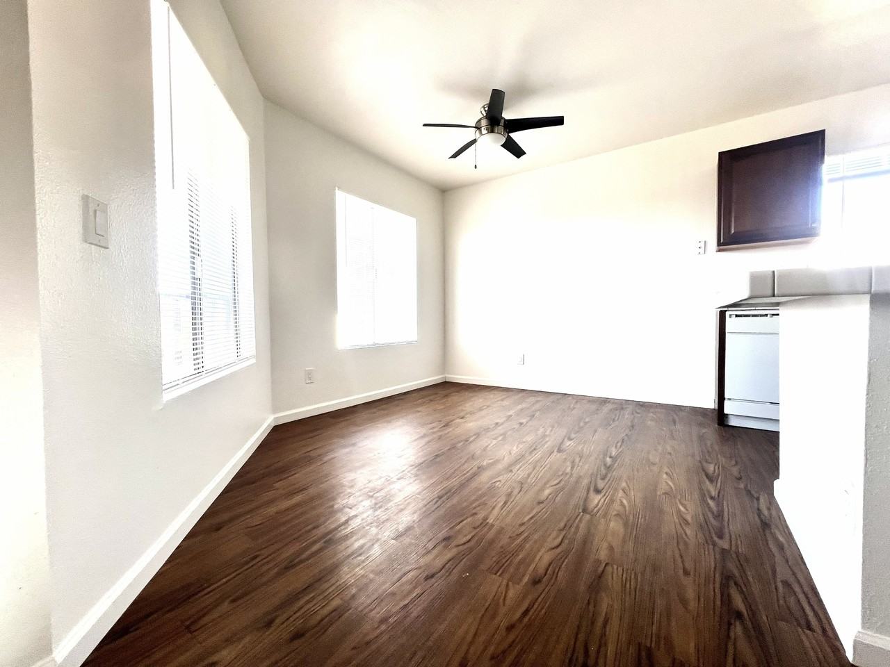 5604 Lauretta Street - Photo 5 of 13