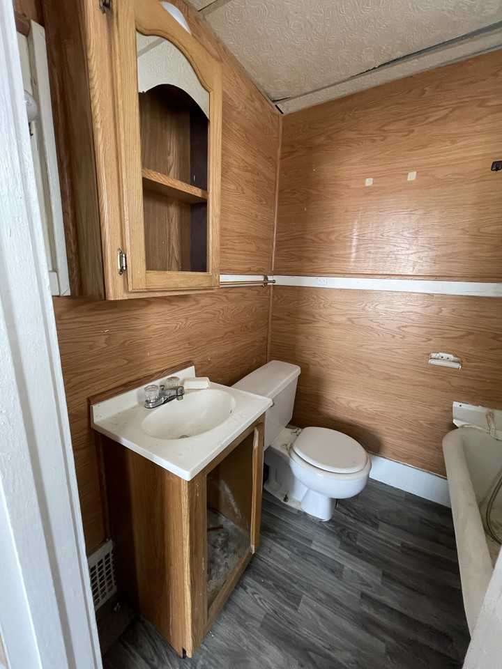 530 East Dubail Avenue - Photo 3 of 5