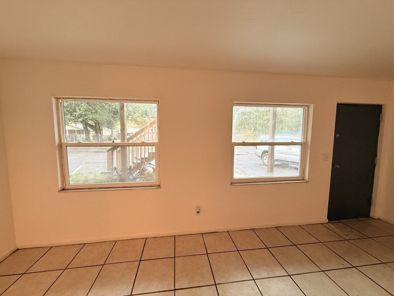 25415LLC - Photo 6 of 14