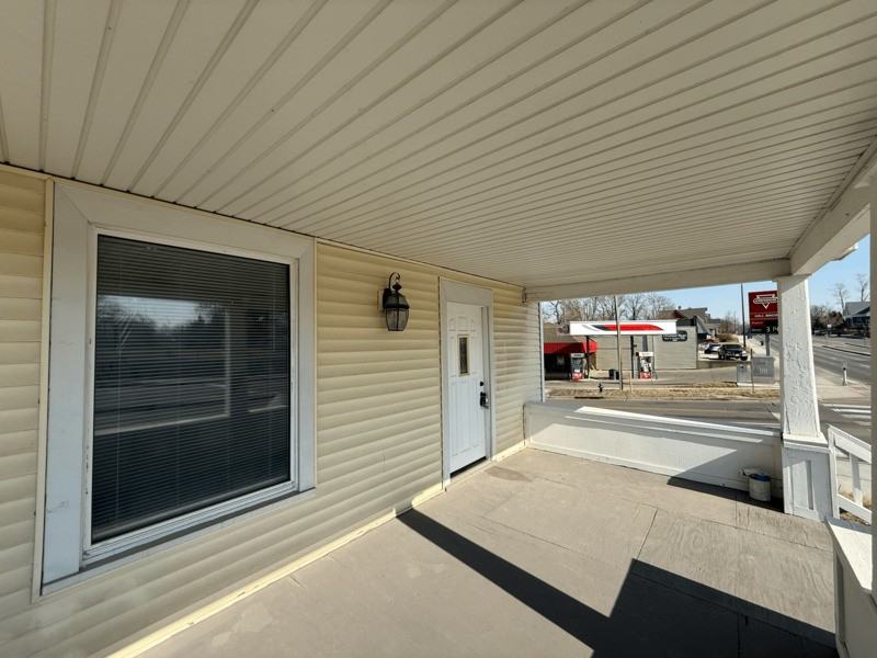 1828 Mount Vernon Rd Se - Photo 2 of 29