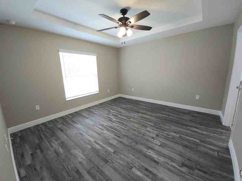 7859 N Jamaica Dr - Photo 6 of 12