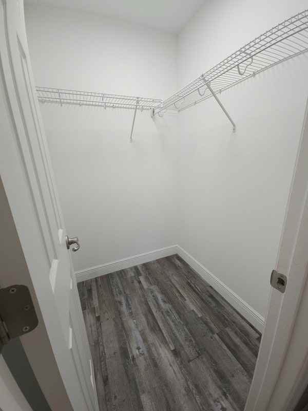 7859 N Jamaica Dr - Photo 7 of 12