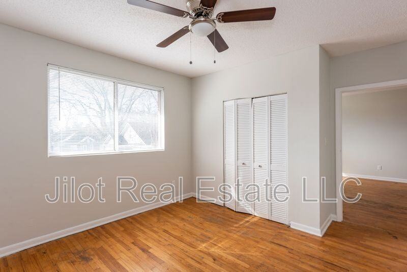 496 Holderness St Sw #14 - Photo 6 of 7