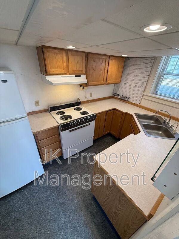 2217 1st Ave S - Photo 4 of 15