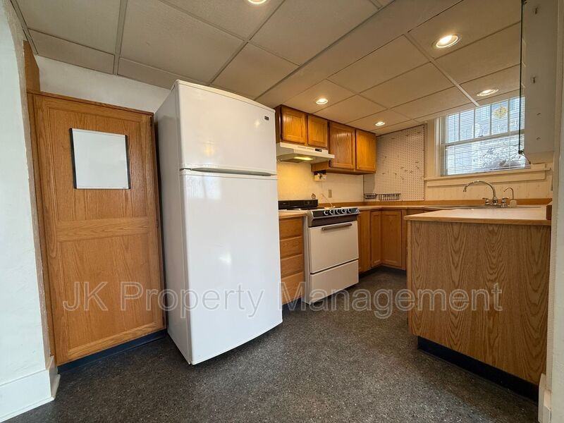 2217 1st Ave S - Photo 6 of 15