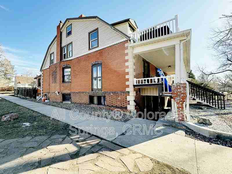 1632 W Kiowa St #5 - Photo 5 of 14