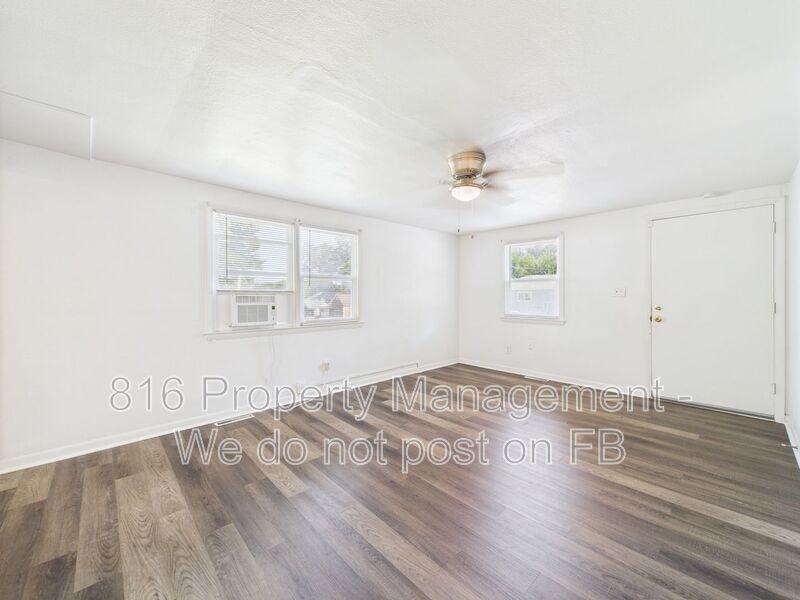 639 S Crysler Ave - Photo 3 of 17