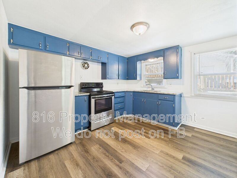 639 S Crysler Ave - Photo 4 of 17