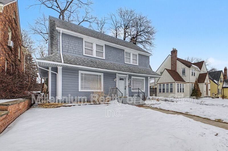 52 E Iroquois Rd - Photo 2 of 30