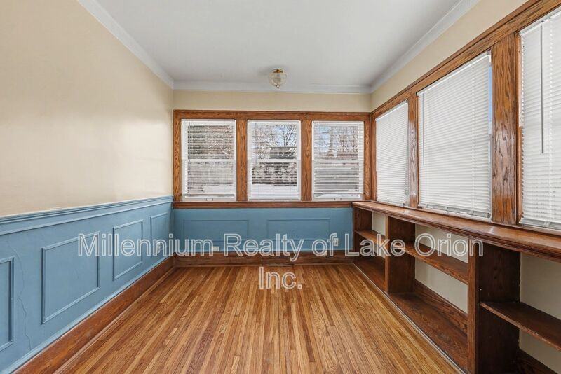 52 E Iroquois Rd - Photo 4 of 30