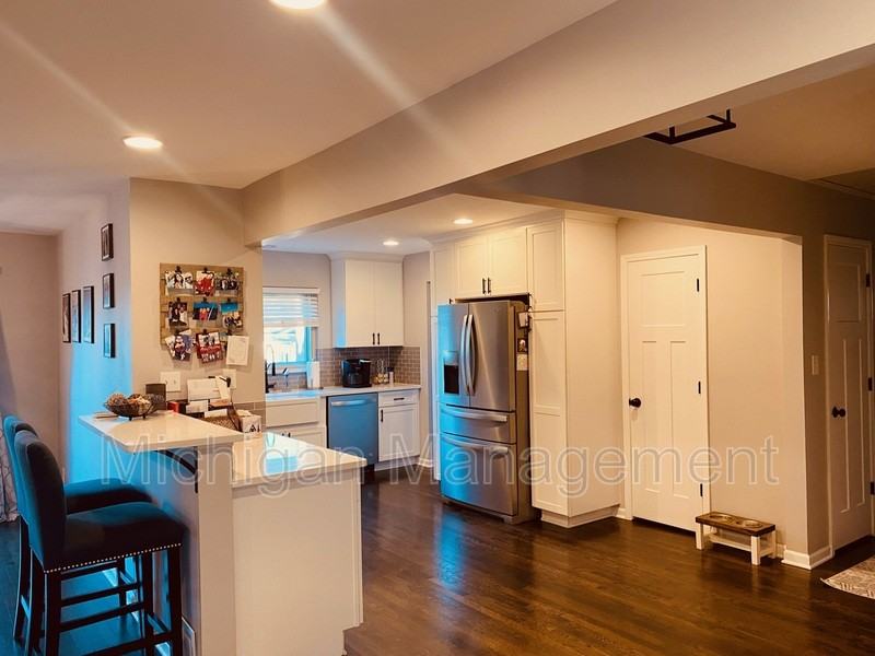 14505 Shadywood Dr - Photo 5 of 25