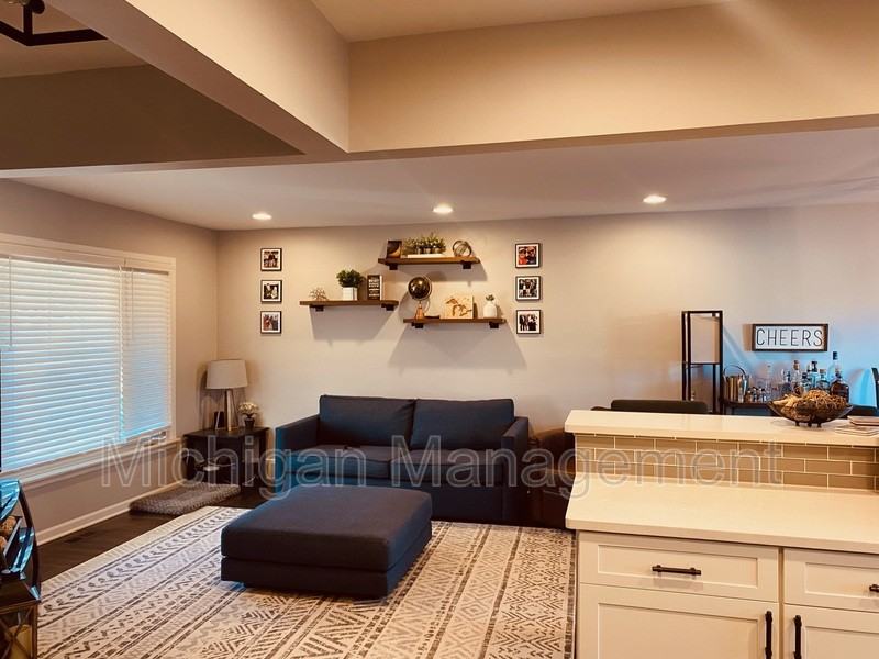 14505 Shadywood Dr - Photo 6 of 25