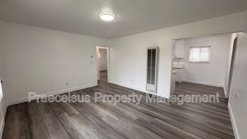 8235 Alton Dr - Photo 5 of 20