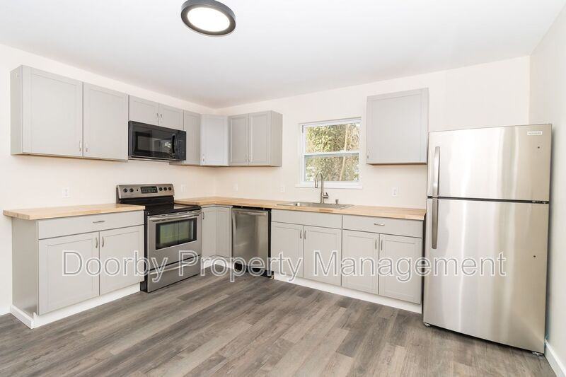 3108 Mary Walker Pl - Photo 2 of 14